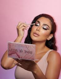 Huda Beauty Rose Quartz Eyeshadow Palette (17.35 gm)