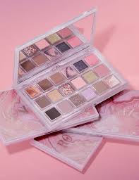 Huda Beauty Rose Quartz Eyeshadow Palette (17.35 gm)